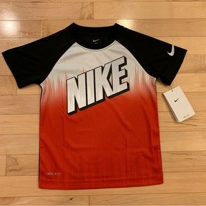 New! Nike little boys size 5 short sleeve shirt athletic top